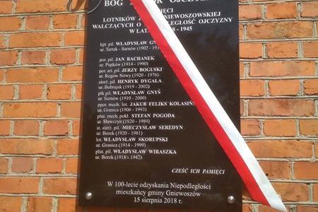 Gniewoszów – Płyta Lotników Polskich – 15.08.2018 r